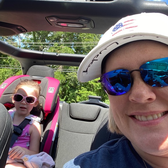 Meet your Posher, Allison - Picture 1 of 1